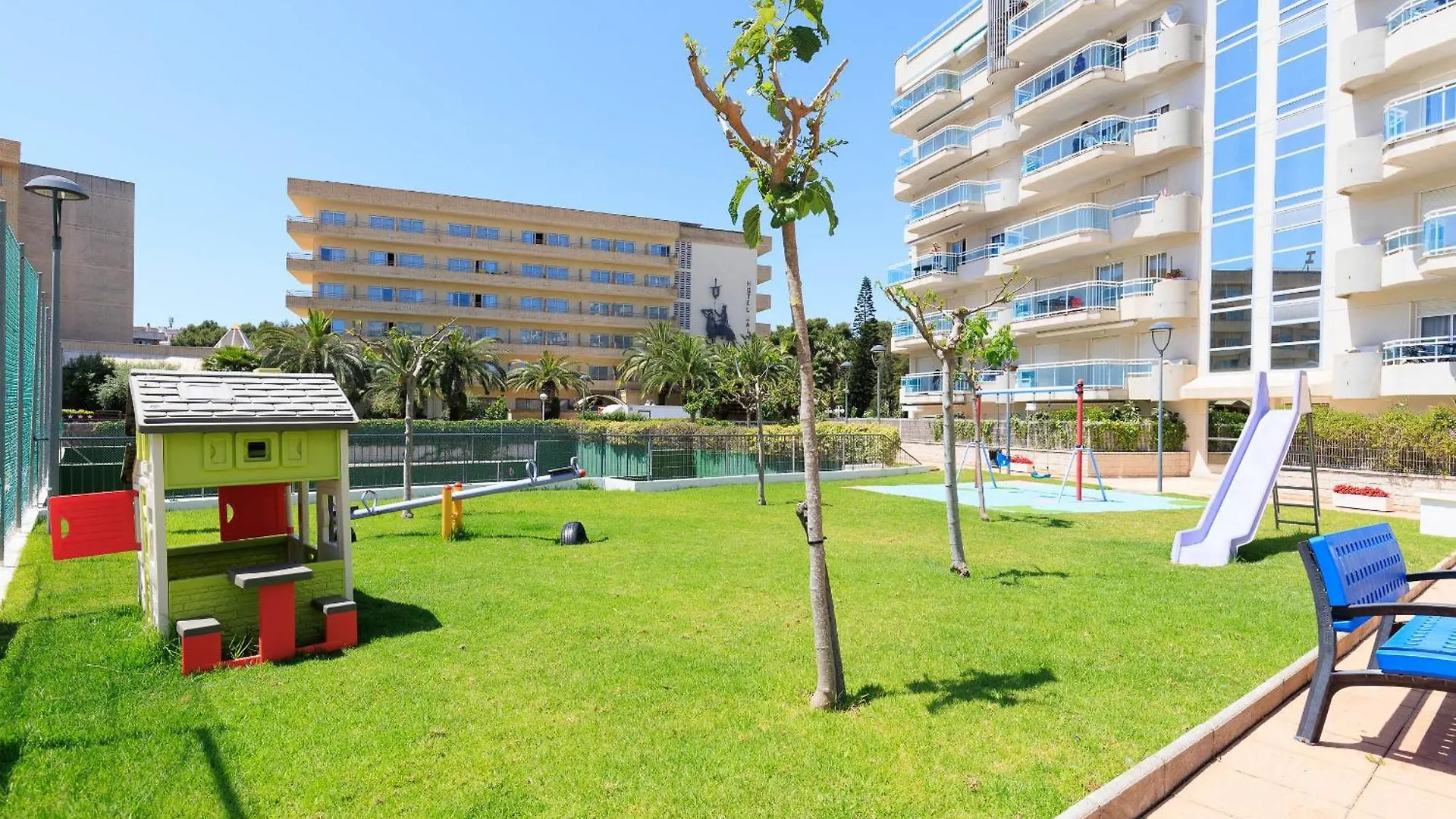 Uhc Larimar Family Complex Superior Apartment Salou 0*,  Spain