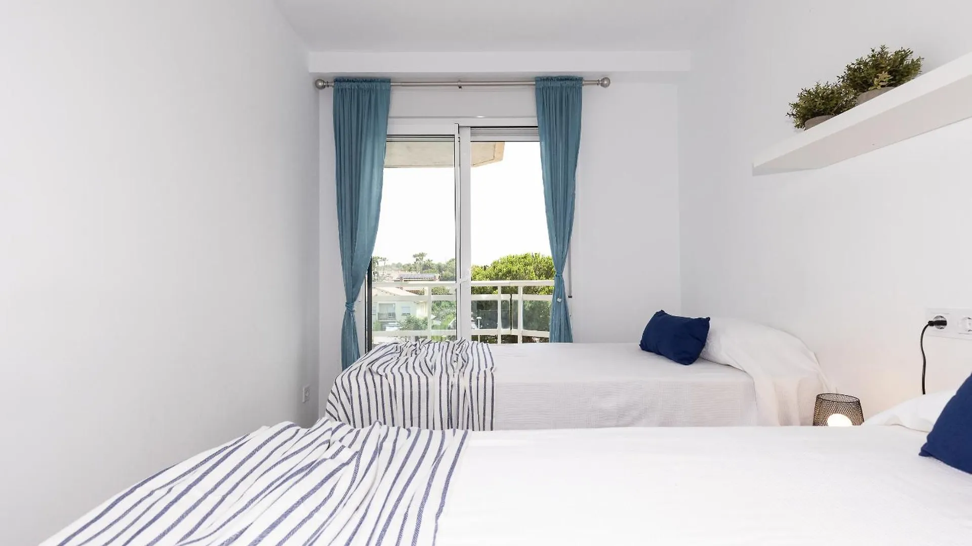 Uhc Larimar Family Complex Superior Apartment Salou