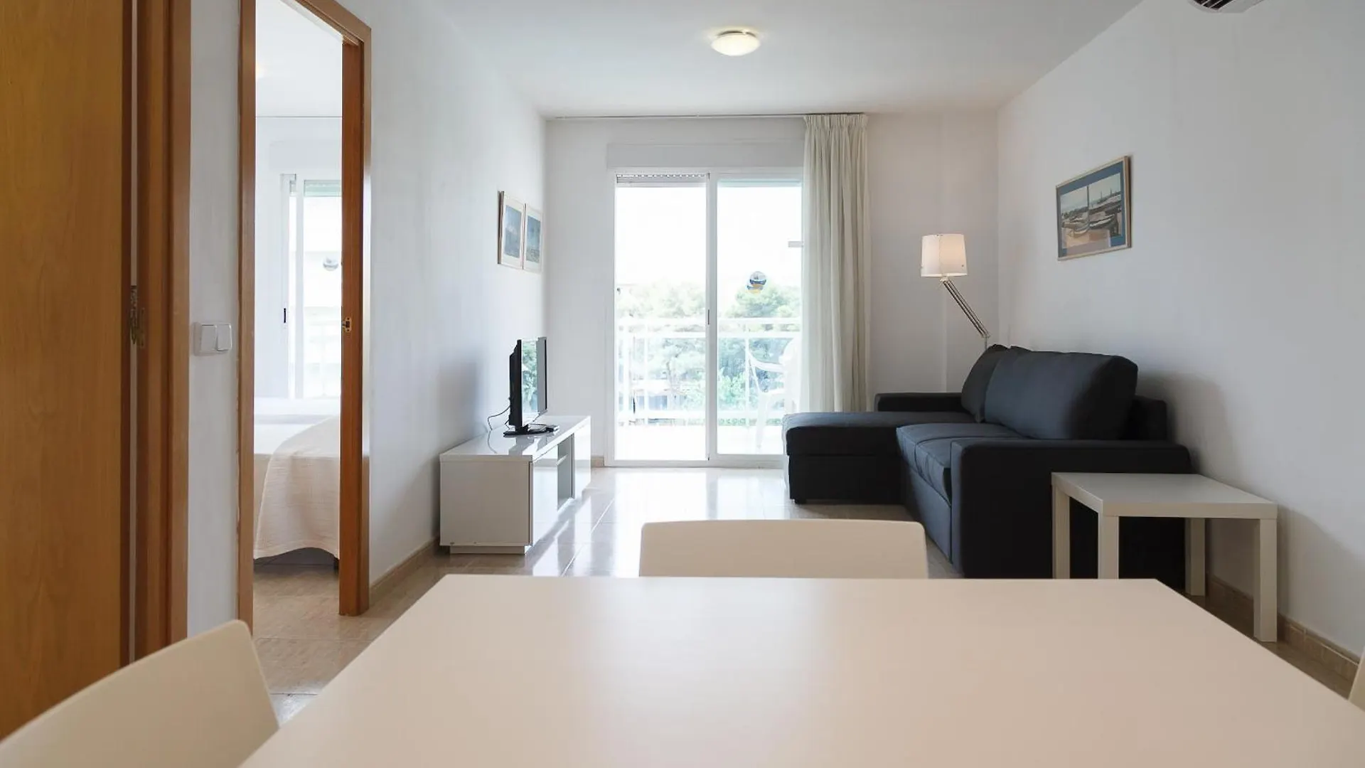 Uhc Larimar Family Complex Superior Apartment Salou