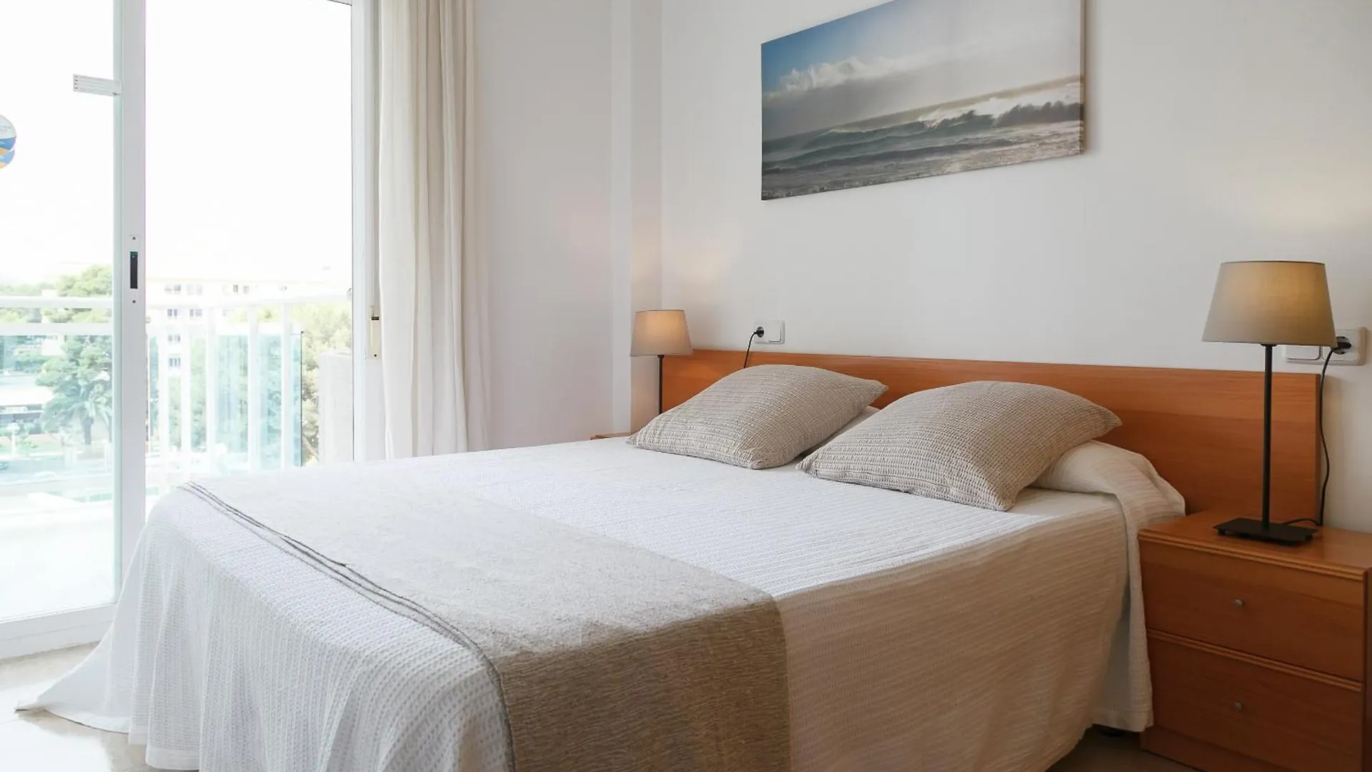 Uhc Larimar Family Complex Superior Apartment Salou