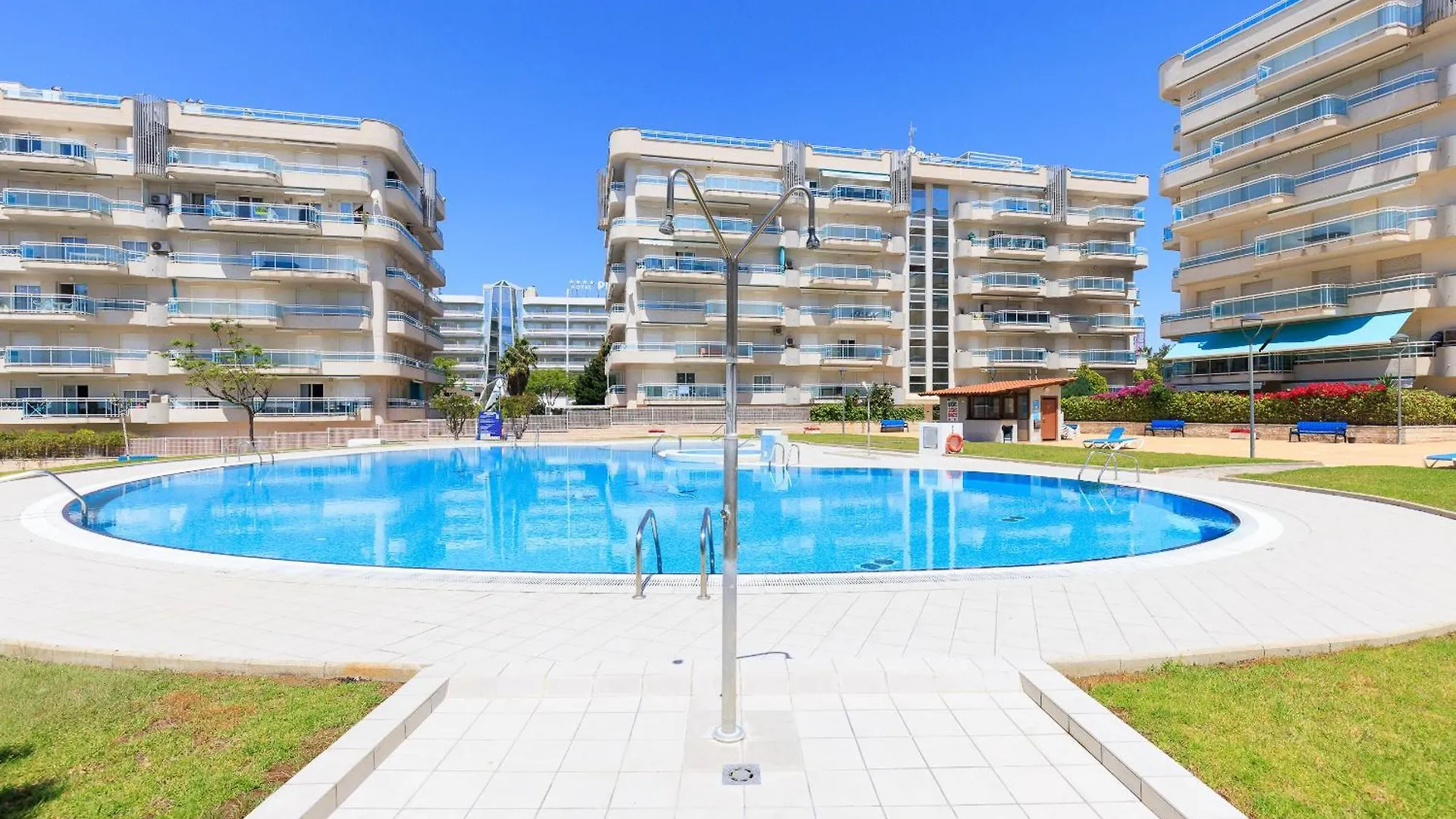 Uhc Larimar Family Complex Superior Apartment Salou