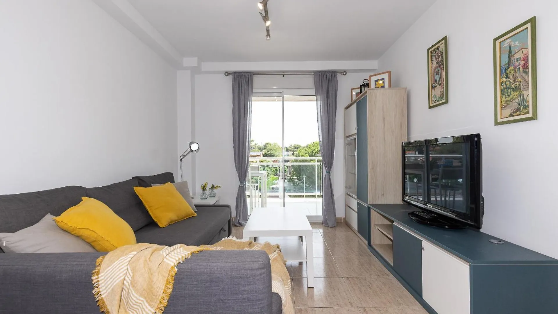 Uhc Larimar Family Complex Superior Apartment Salou