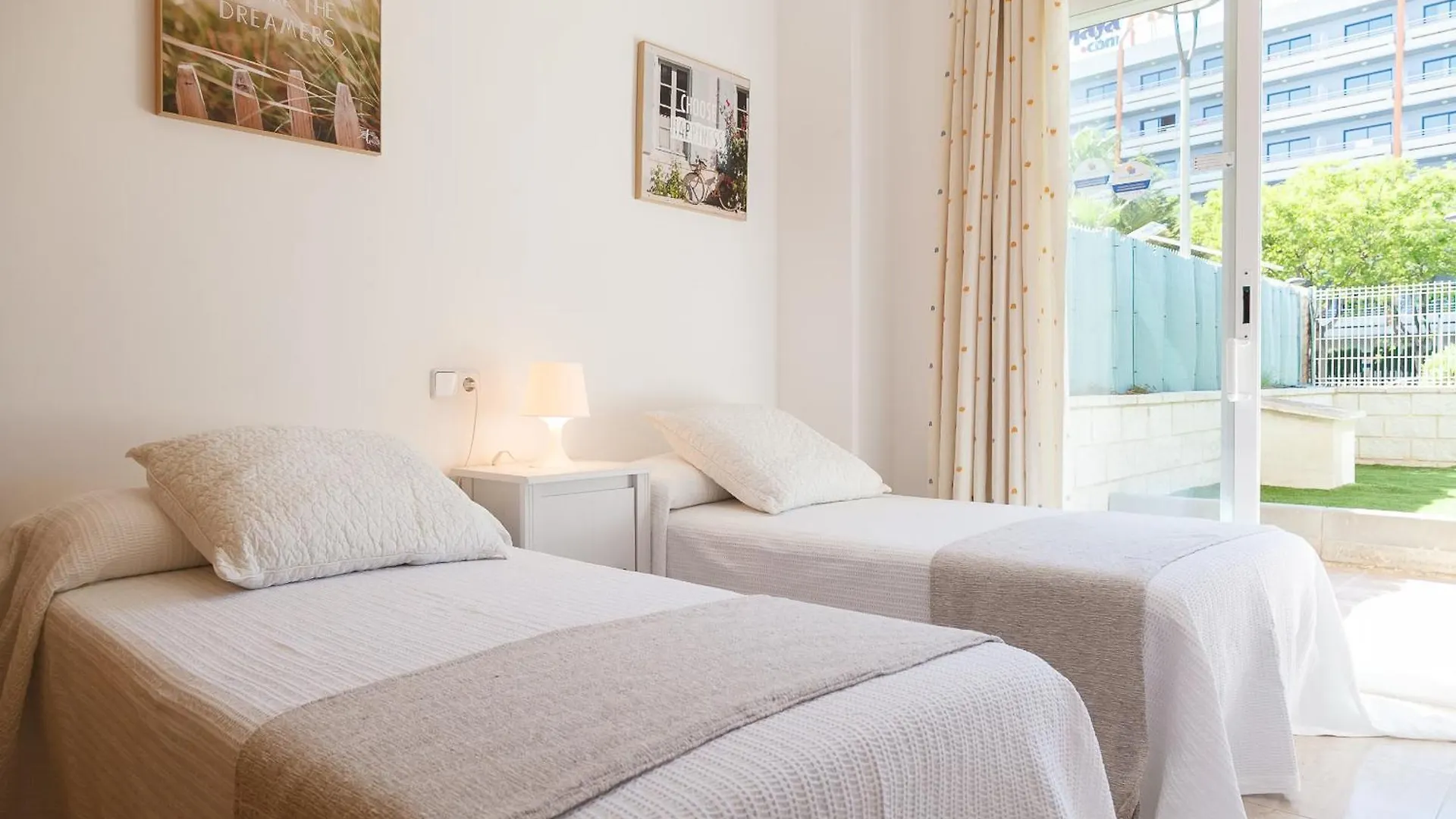 Uhc Larimar Family Complex Superior Apartment Salou