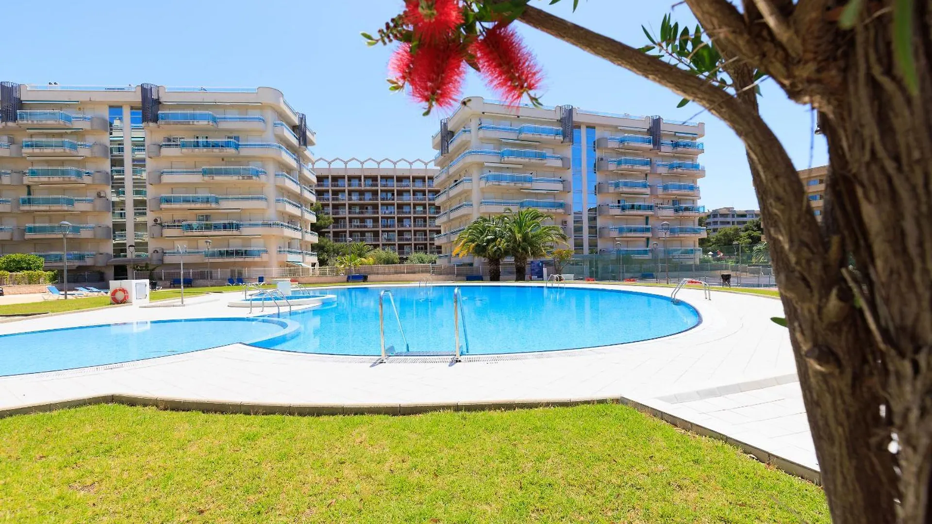 Uhc Larimar Family Complex Superior Apartment Salou 0*,